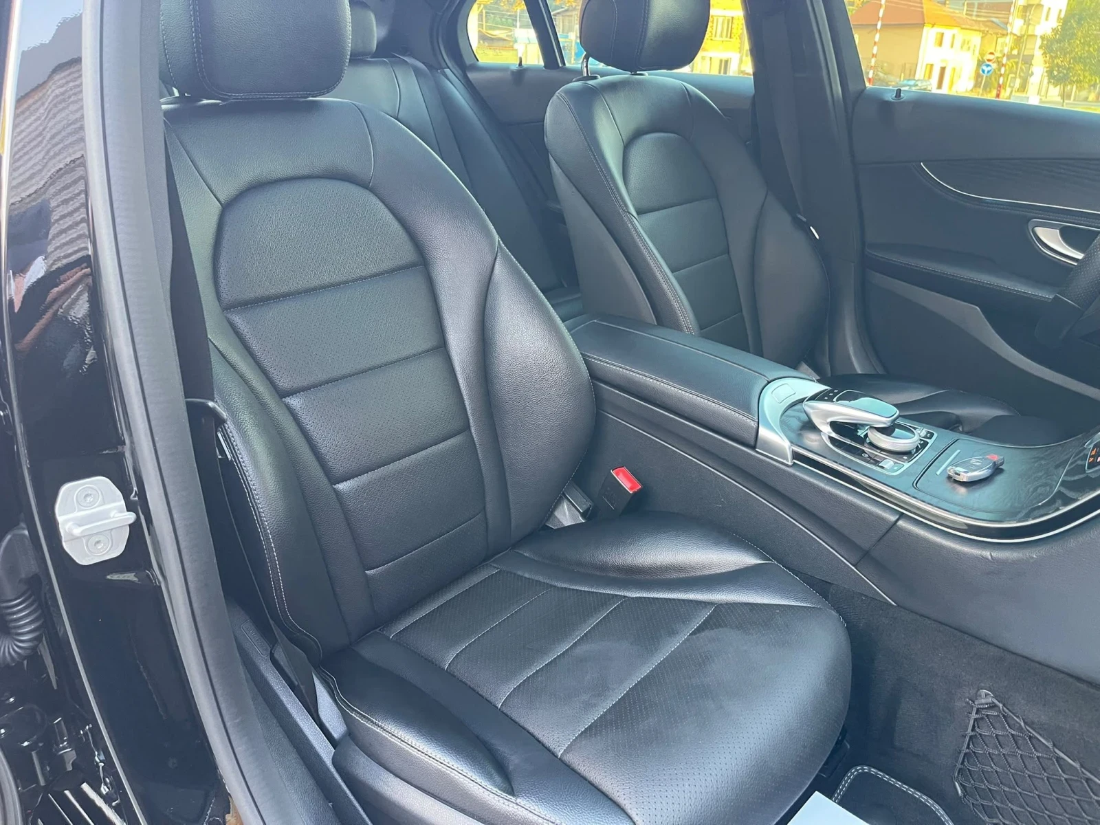 Mercedes-Benz C 300 4 matic ЛИЗИНГ/БАРТЕР, снимка 13 - Автомобили и джипове - 56047806