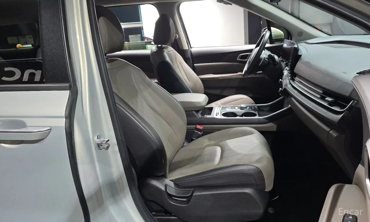 Kia Carnival 3.5* 360 КАМЕРИ* ДИСТРОНИК* LANE ASSIST* КРАЙНА ЦЕ, снимка 8 - Автомобили и джипове - 56414577