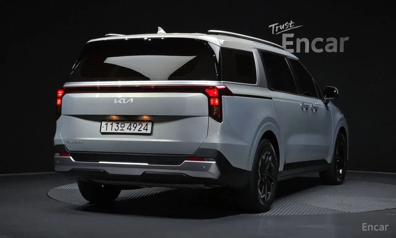 Kia Carnival 3.5* 360 КАМЕРИ* ДИСТРОНИК* LANE ASSIST* КРАЙНА ЦЕ, снимка 3 - Автомобили и джипове - 56414577
