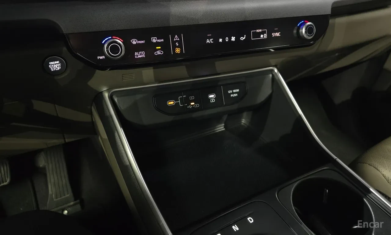 Kia Carnival 3.5* 360 КАМЕРИ* ДИСТРОНИК* LANE ASSIST* КРАЙНА ЦЕ, снимка 13 - Автомобили и джипове - 56414577