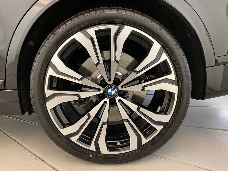 BMW X7 M60i xDrive M-Sport Pro = NEW= Гаранция, снимка 5 - Автомобили и джипове - 46385177