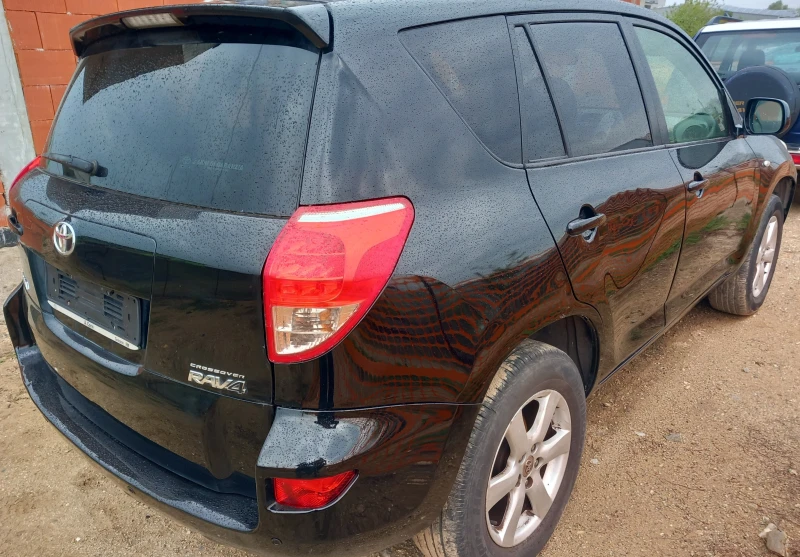 Toyota Rav4 Навигация 136кс, снимка 6 - Автомобили и джипове - 47279543