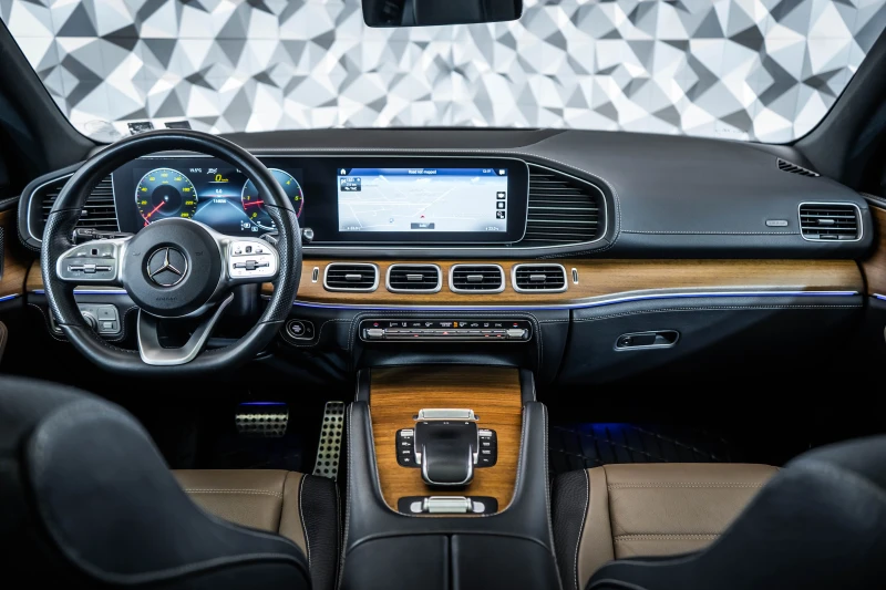 Mercedes-Benz GLS 350 d AMG* Burm* Pano* 360, снимка 10 - Автомобили и джипове - 51524370