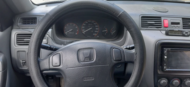 Honda Cr-v 2.0i 4x4 фейс, снимка 5 - Автомобили и джипове - 52417800