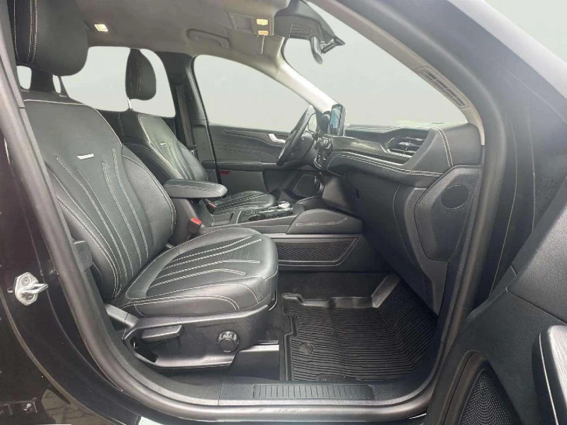 Ford Kuga 2.5 FHEV, снимка 11 - Автомобили и джипове - 53489415