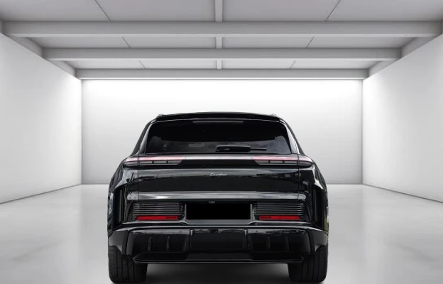 Porsche Cayenne Turbo = Sport Chrono = Гаранция, снимка 2 - Автомобили и джипове - 55687947