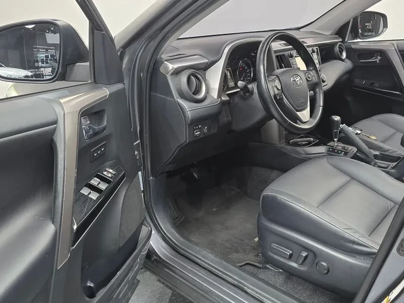 Toyota Rav4 2.5 2Wd 4Th Generation, снимка 10 - Автомобили и джипове - 56498243