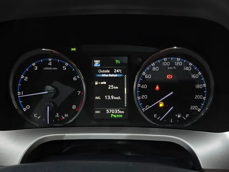 Toyota Rav4 2.5 2Wd 4Th Generation, снимка 8 - Автомобили и джипове - 56498243