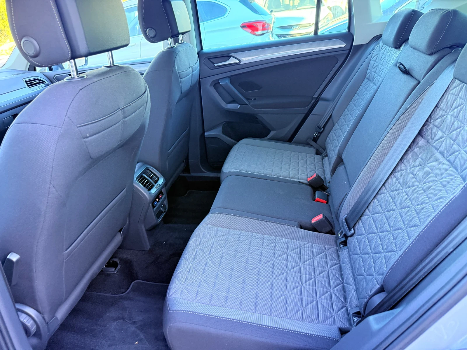 VW Tiguan 2.0tdi* Highline* 130000km* Nardo Grey* UNIKAT*  - изображение 8