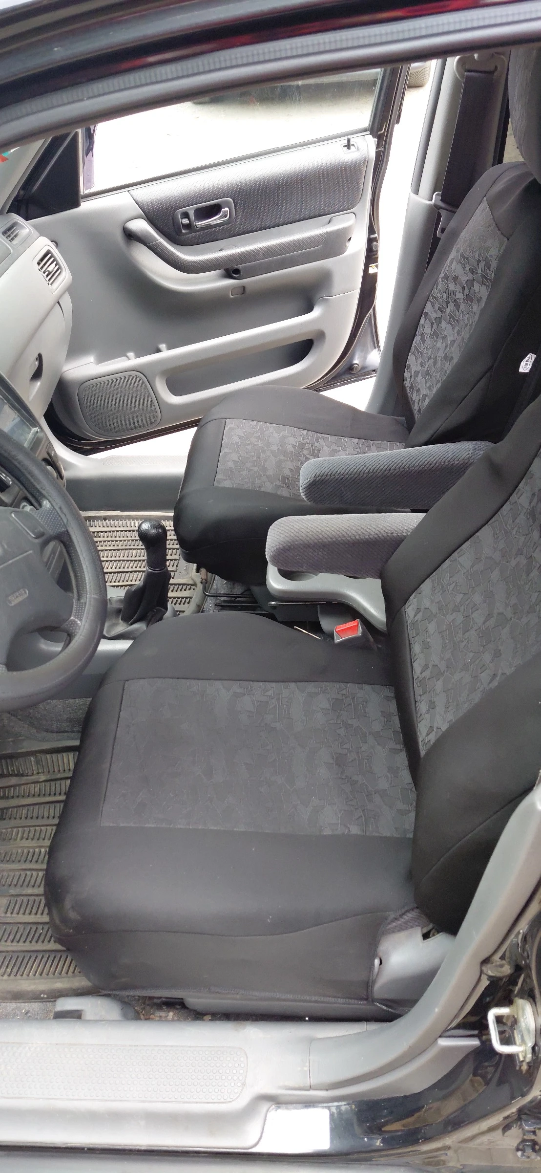 Honda Cr-v 2.0i 4x4 фейс - изображение 8