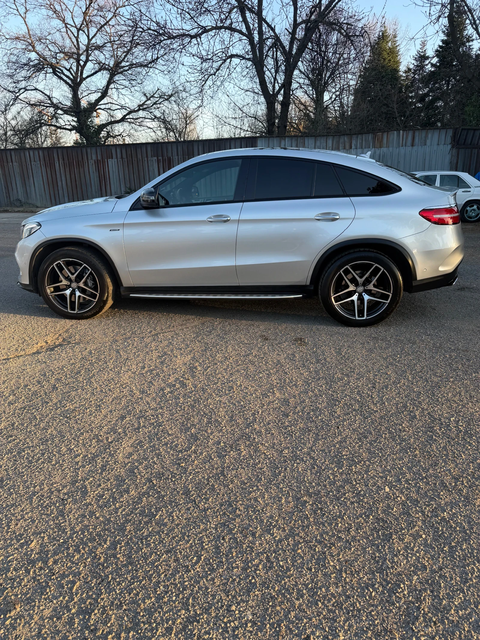 Mercedes-Benz GLE 350 AMG COUPE 4Matic, снимка 2 - Автомобили и джипове - 53829417