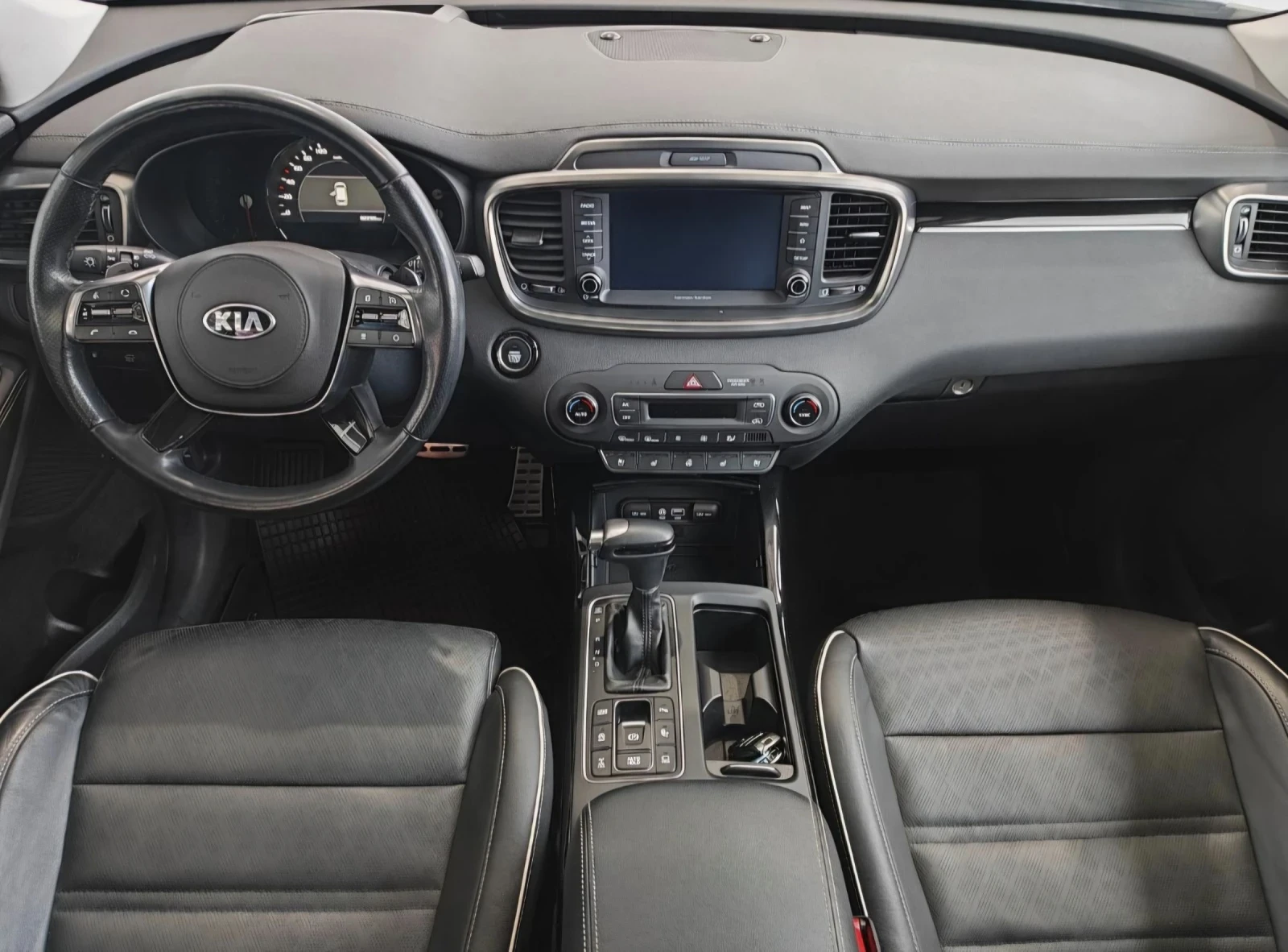 Kia Sorento Facelift GT, снимка 7 - Автомобили и джипове - 53879460