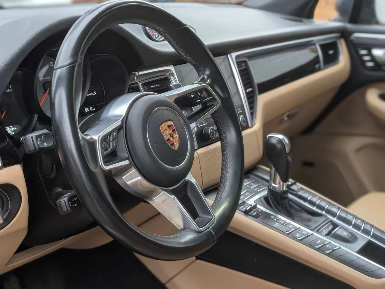 Porsche Macan, снимка 5 - Автомобили и джипове - 53902374