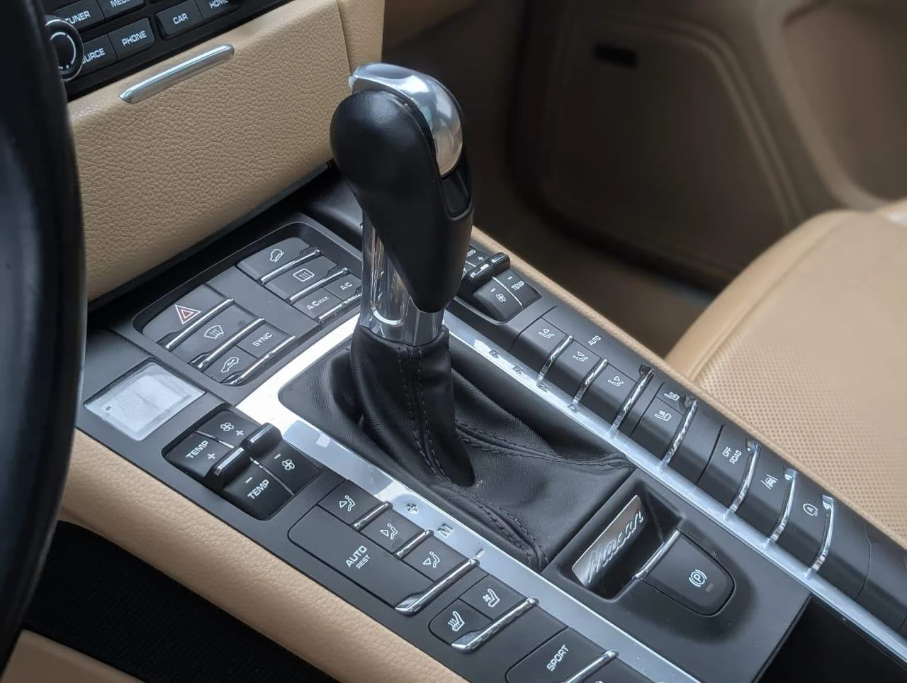 Porsche Macan, снимка 8 - Автомобили и джипове - 53902374