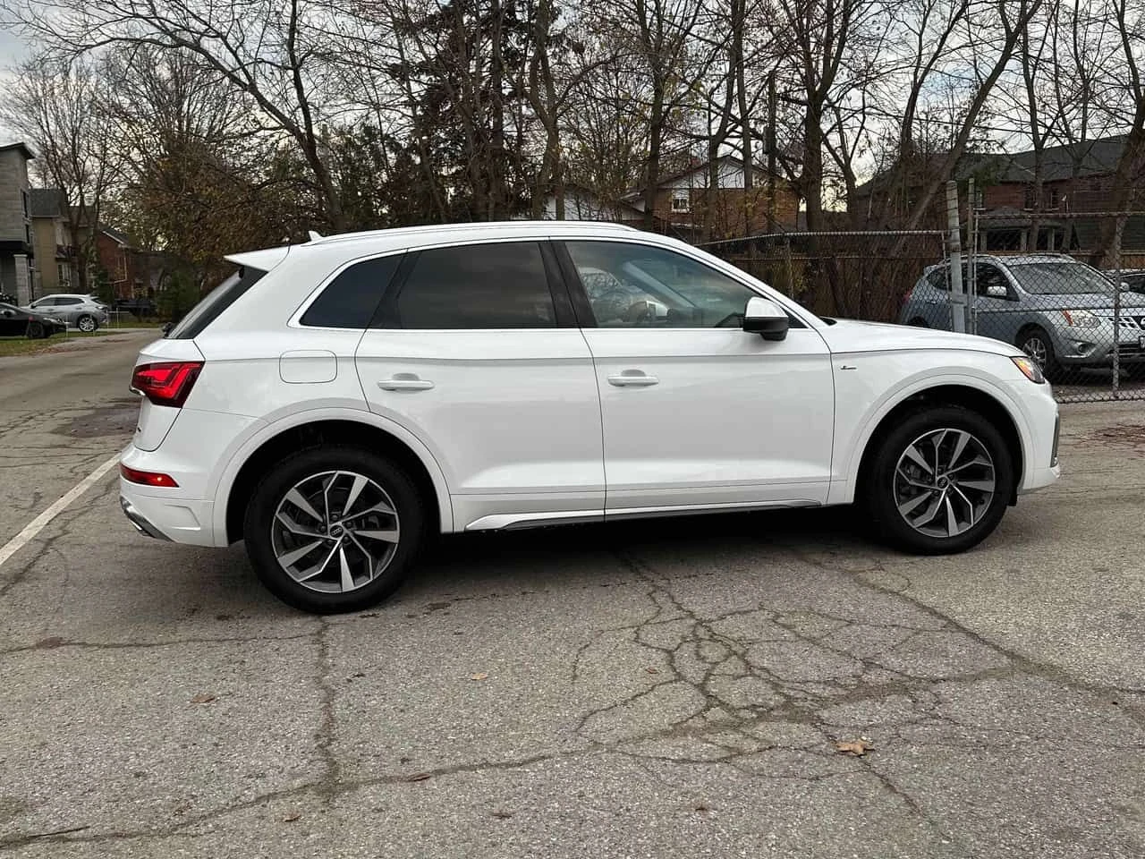 Audi Q5 Progressiv/ДИСТРОНИК/ПАНОРАМА/360 CAM, снимка 4 - Автомобили и джипове - 54037063