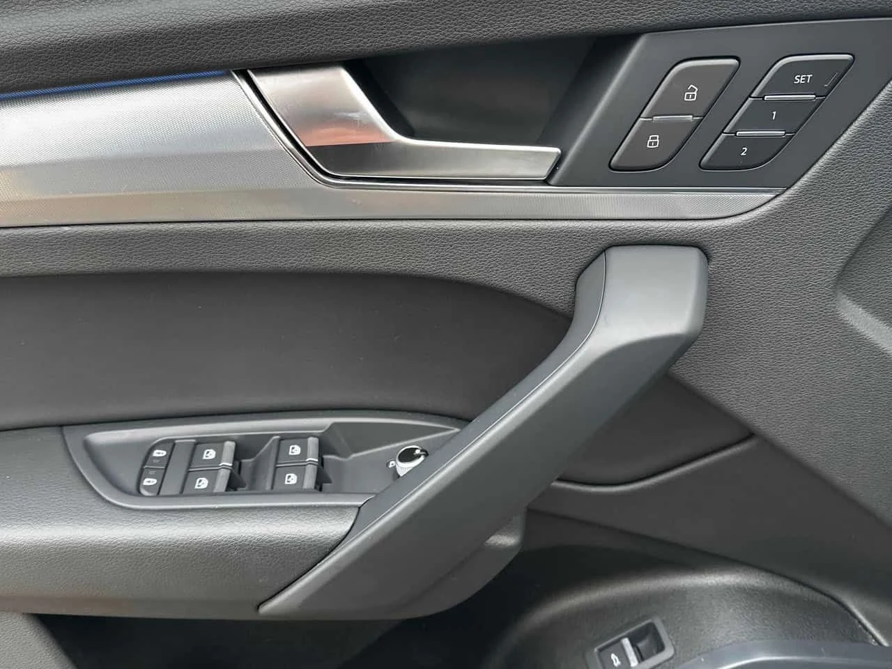 Audi Q5 Progressiv/ДИСТРОНИК/ПАНОРАМА/360 CAM, снимка 14 - Автомобили и джипове - 54037063