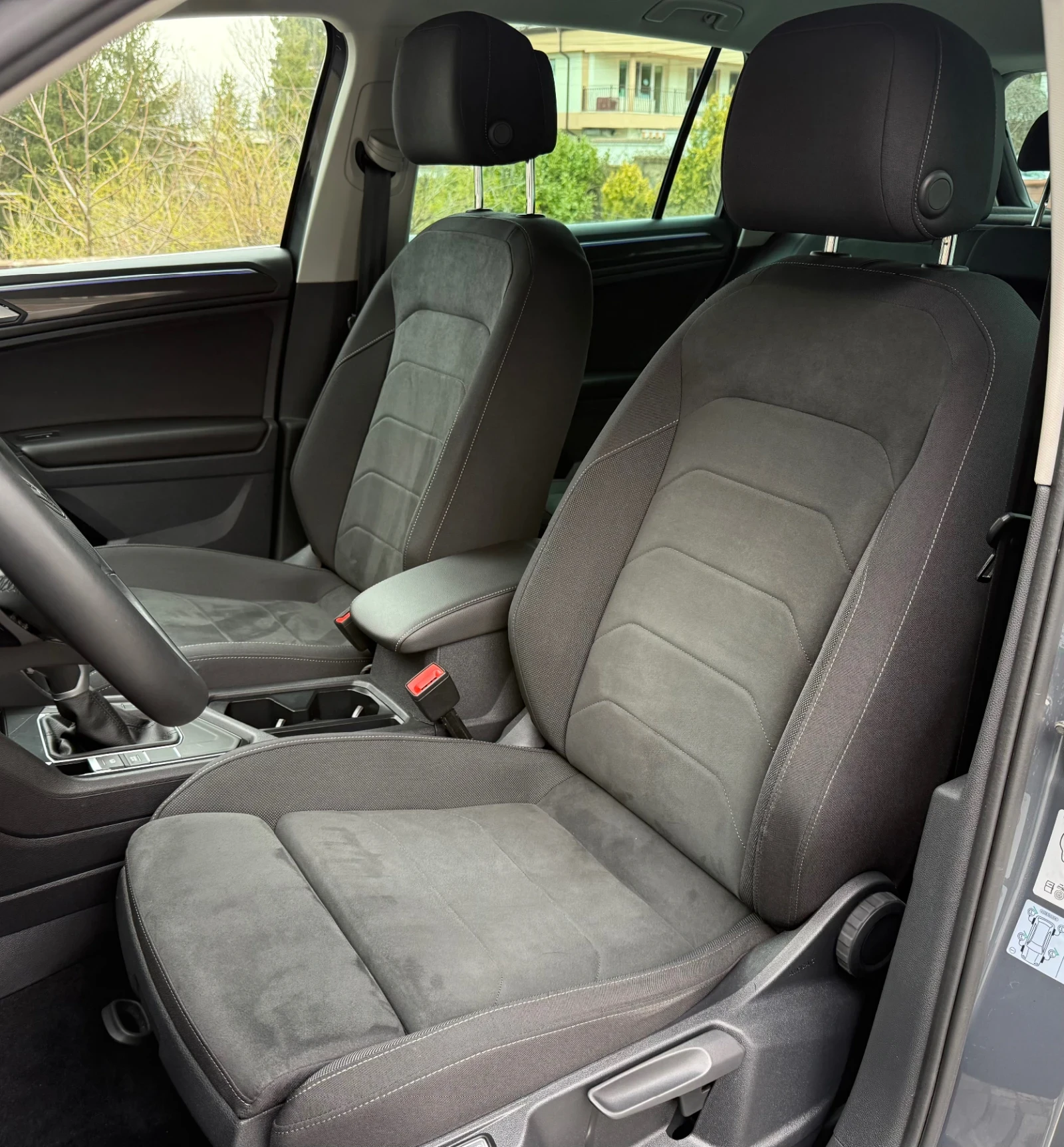 VW Tiguan 2.0TDI 150kc DSG 97000km 2021, снимка 8 - Автомобили и джипове - 54044889