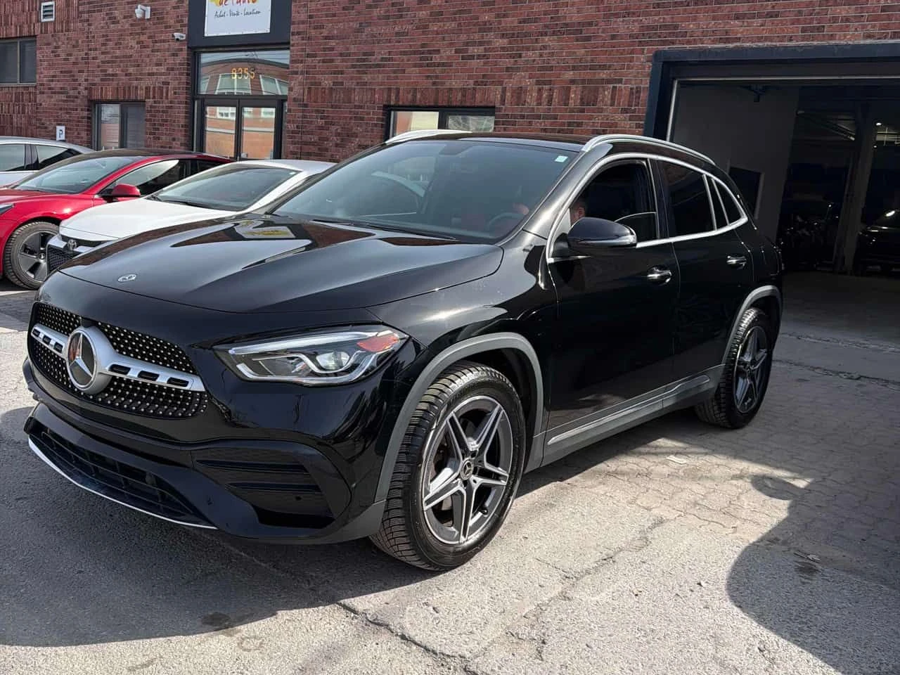 Mercedes-Benz GLA 250 * 4MATIC * 360 * PANO * ПОДГРЕВ, снимка 2 - Автомобили и джипове - 54418061