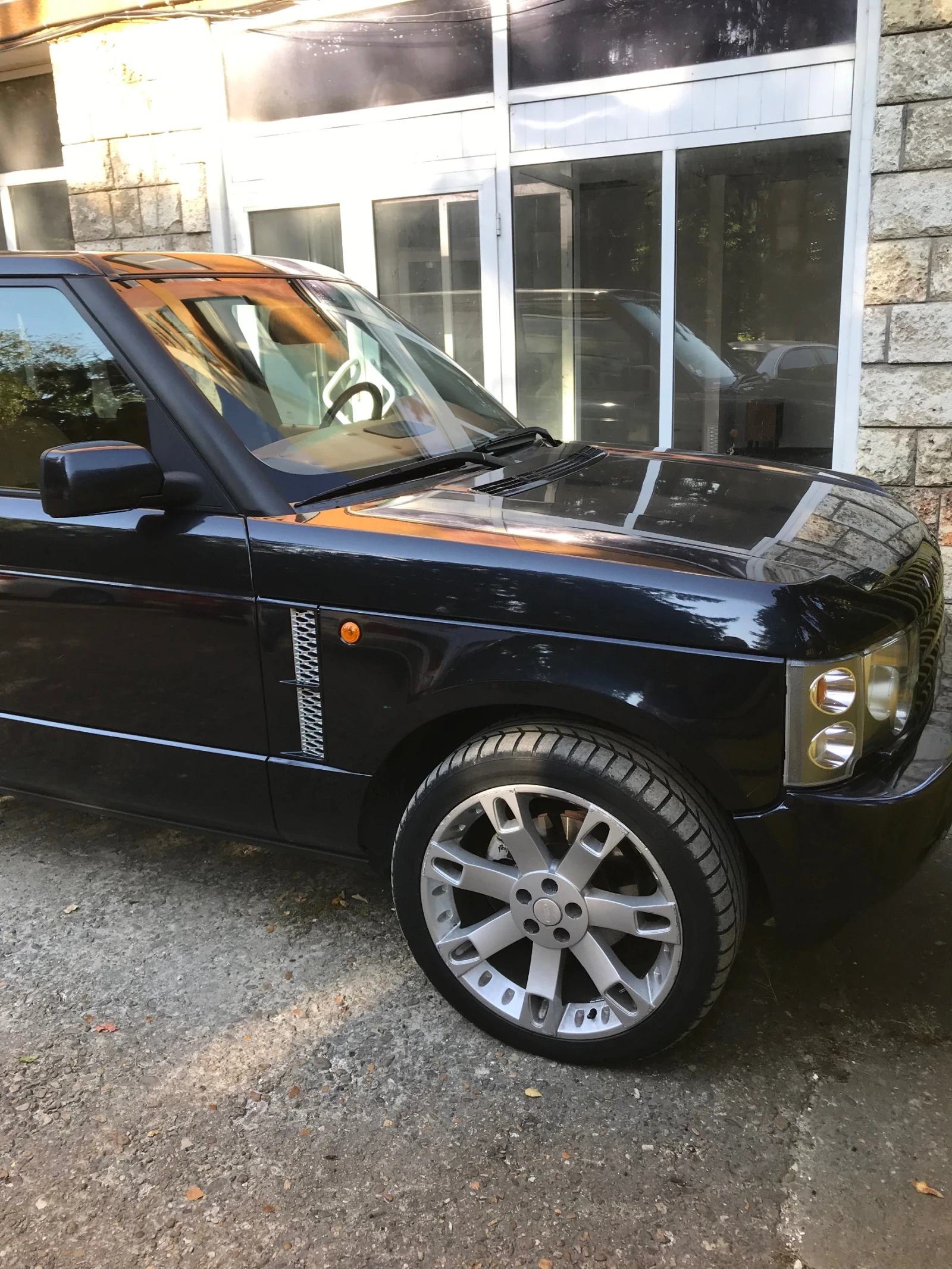 Land Rover Range rover 4.4 V8 LPG Autobiography, снимка 3 - Автомобили и джипове - 54502280