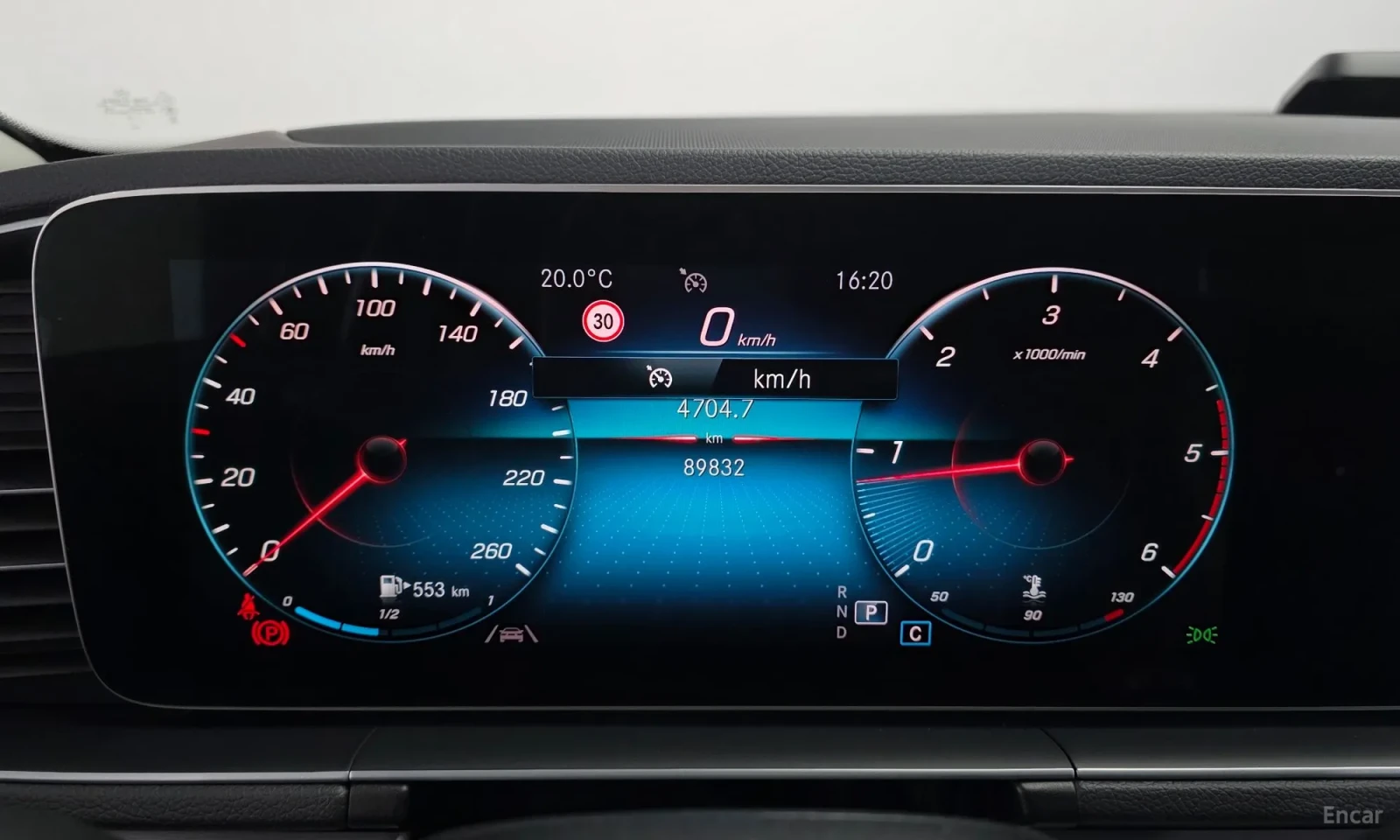 Mercedes-Benz GLE 300 4MATIC, снимка 8 - Автомобили и джипове - 55048384