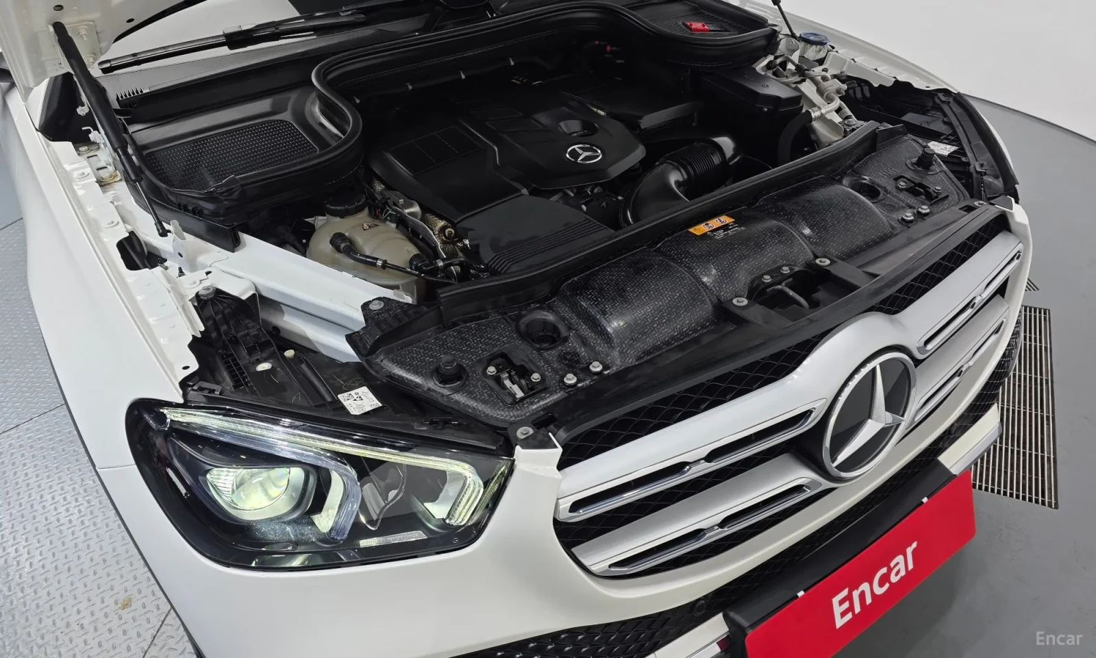 Mercedes-Benz GLE 300 4MATIC, снимка 6 - Автомобили и джипове - 55048384