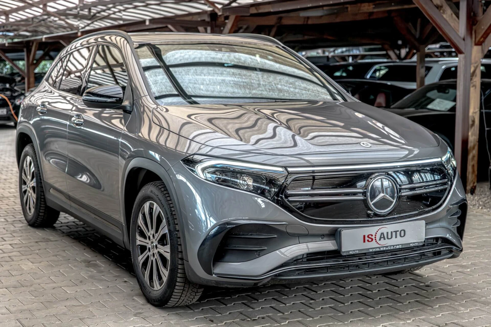 Mercedes-Benz EQA 250/AMG Line/Ambient/Подгрев/Memory/MBUX/Камера, снимка 2 - Автомобили и джипове - 55078499