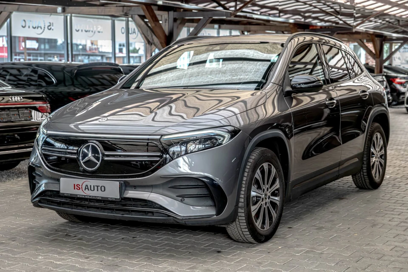 Mercedes-Benz EQA 250/AMG Line/Ambient/Подгрев/Memory/MBUX/Камера, снимка 3 - Автомобили и джипове - 55078499