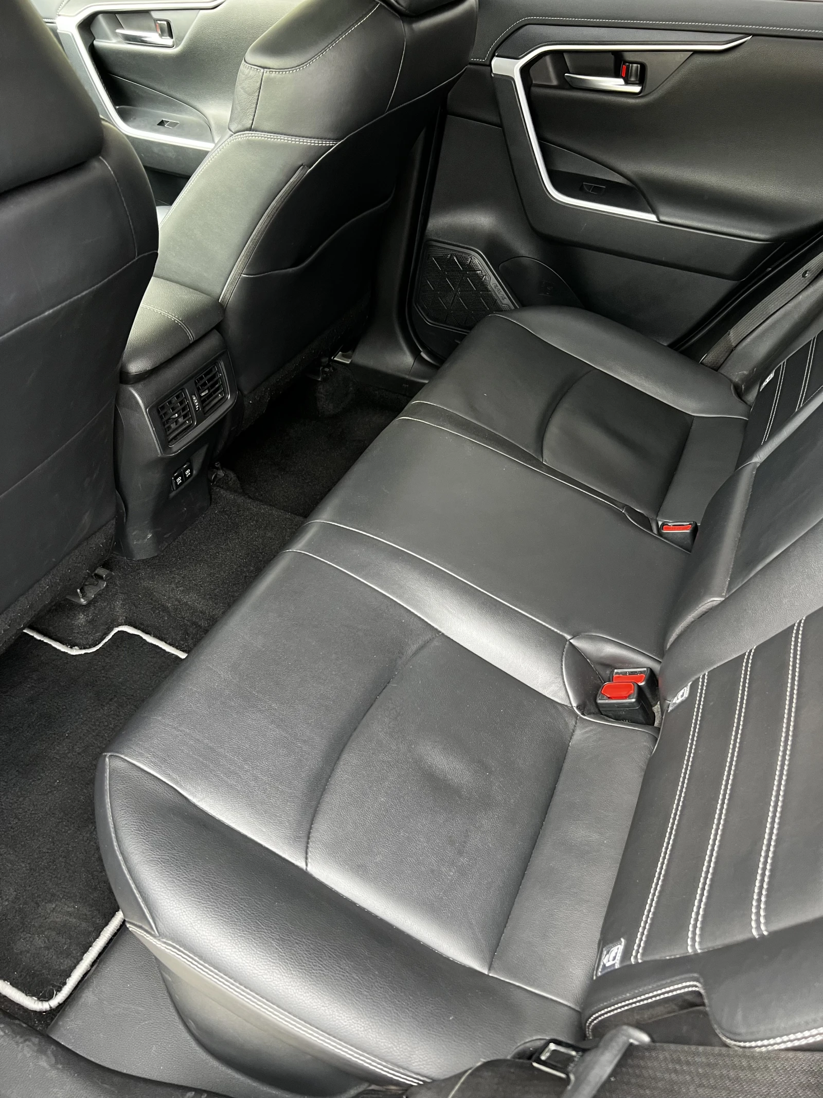 Toyota Rav4 Luxury Hybird AWD-i, снимка 12 - Автомобили и джипове - 55732023