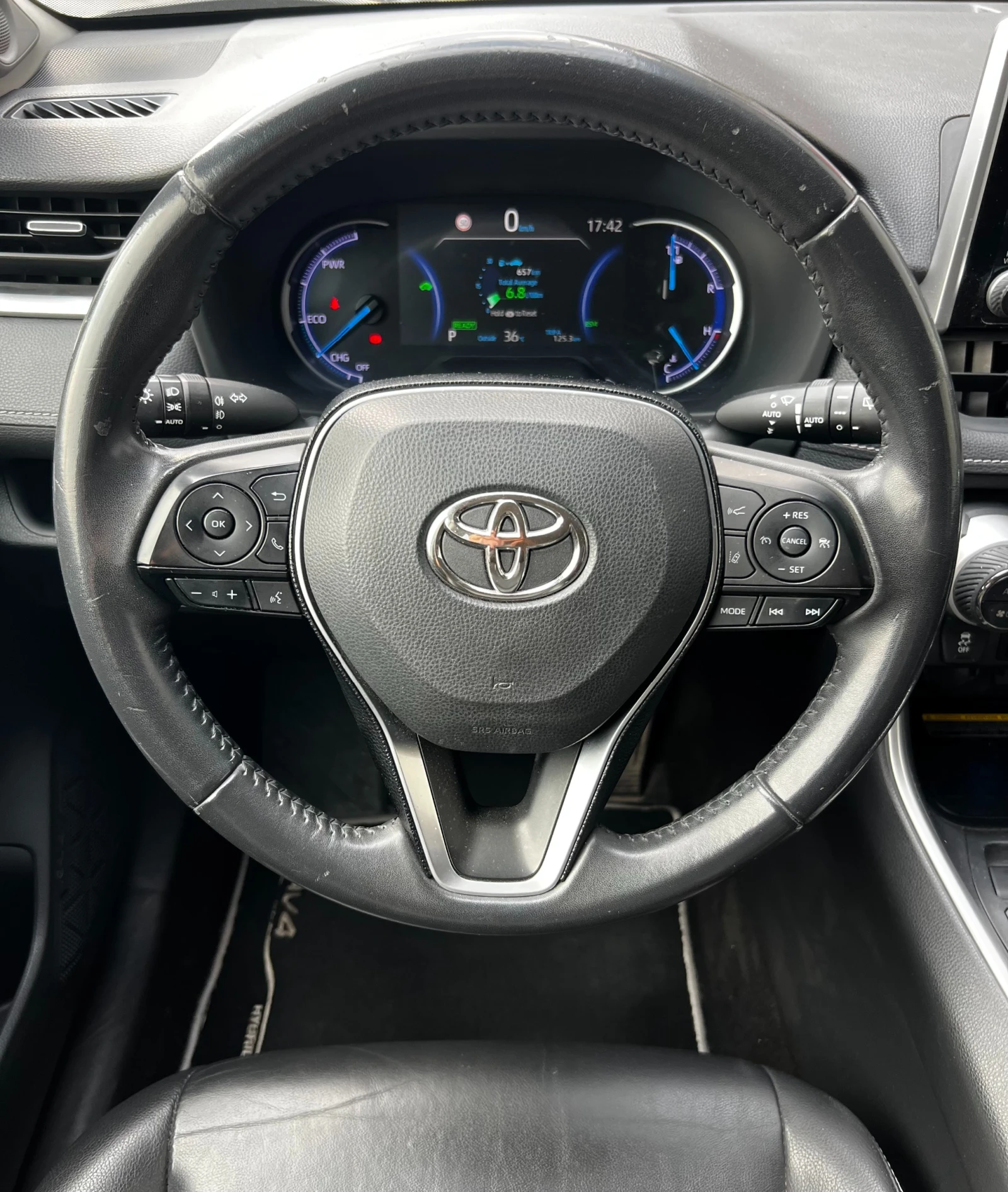 Toyota Rav4 Luxury Hybird AWD-i, снимка 14 - Автомобили и джипове - 55732023