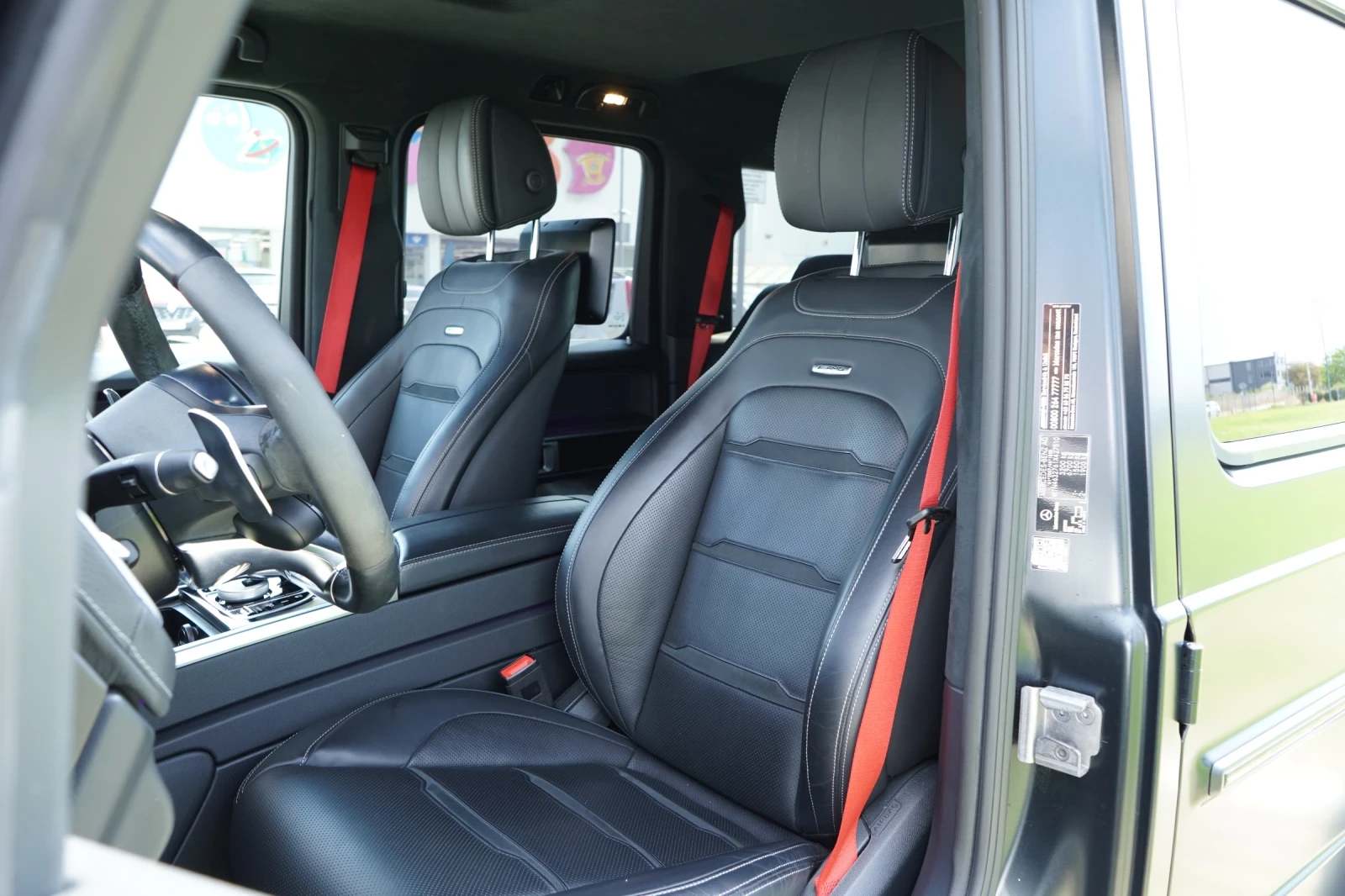 Mercedes-Benz G 63 AMG * BURMESTER* 360* NIGHT PACK* 22, снимка 7 - Автомобили и джипове - 55788372