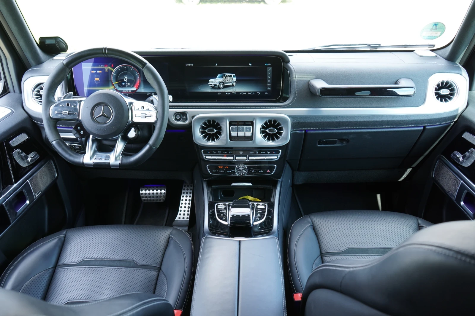 Mercedes-Benz G 63 AMG * BURMESTER* 360* NIGHT PACK* 22, снимка 14 - Автомобили и джипове - 55788372