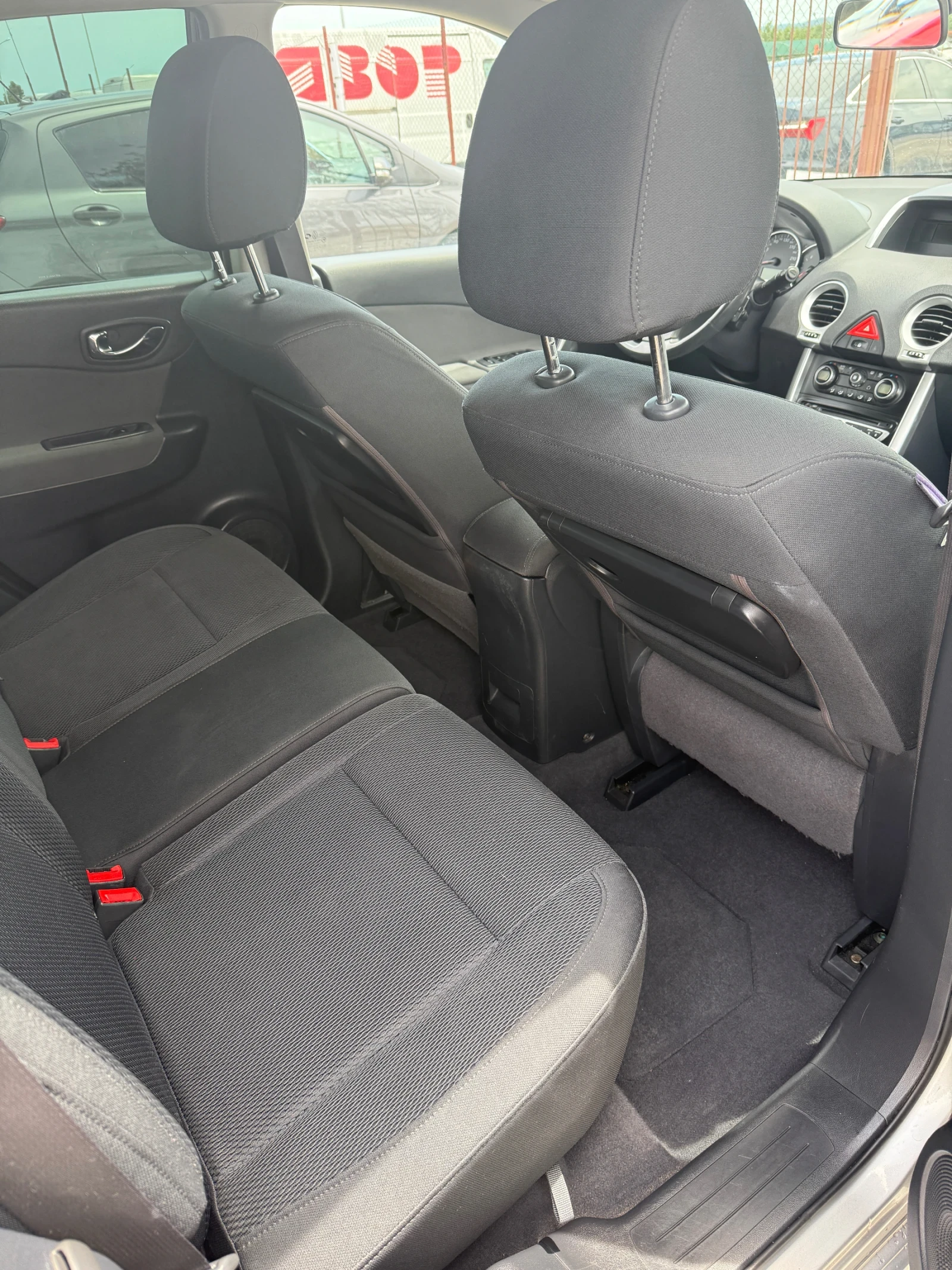 Renault Koleos 2.5i 4x4, снимка 10 - Автомобили и джипове - 55792593