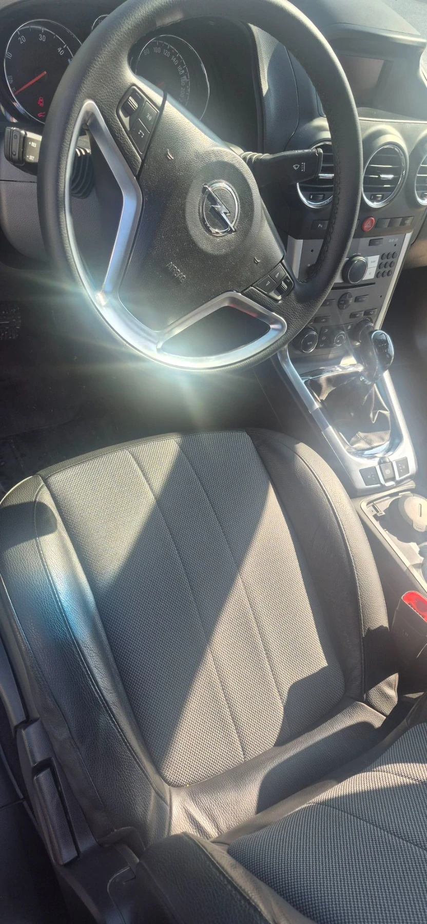 Opel Antara, снимка 11 - Автомобили и джипове - 56106728