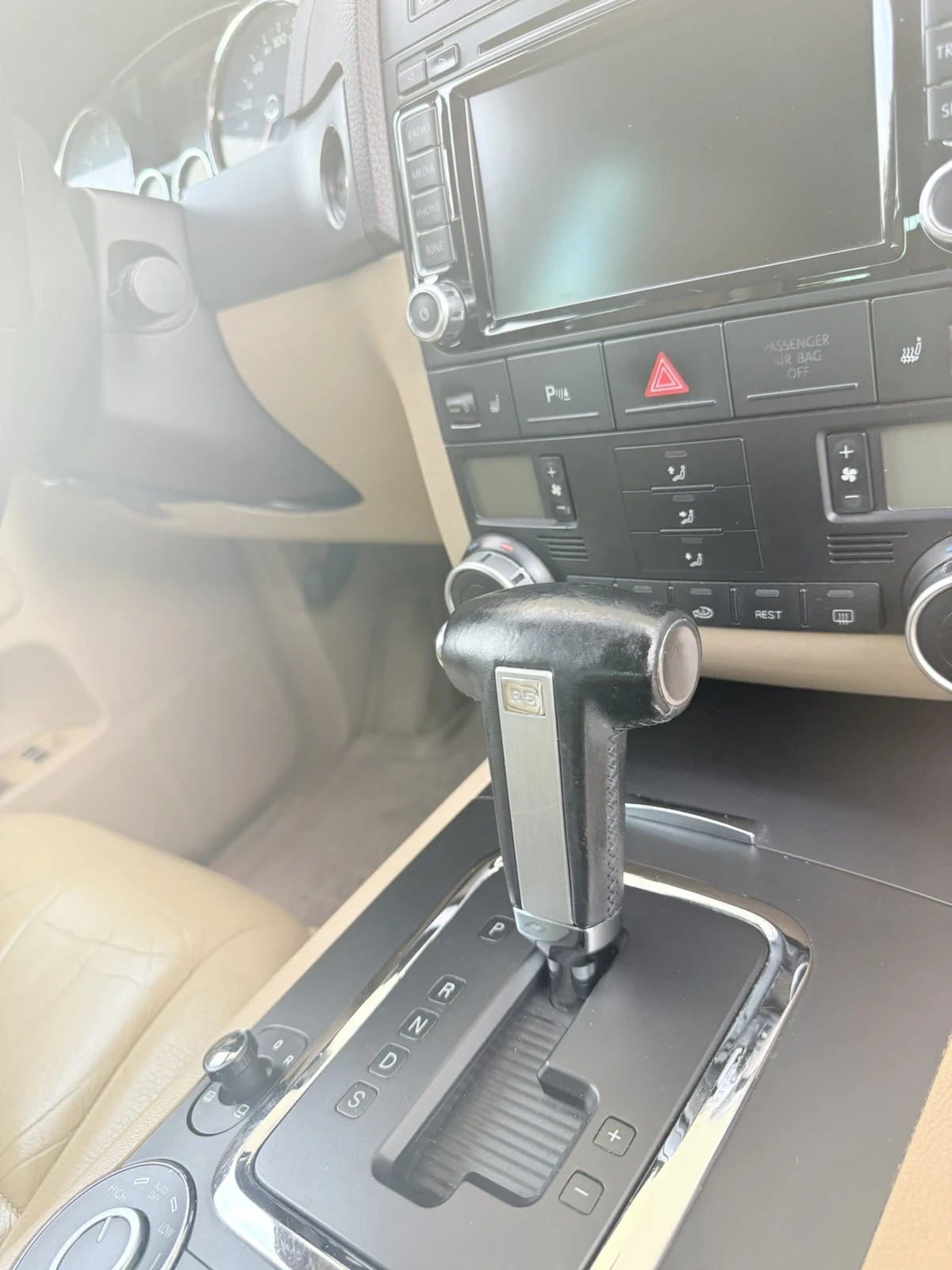 VW Touareg R5, снимка 6 - Автомобили и джипове - 56392588