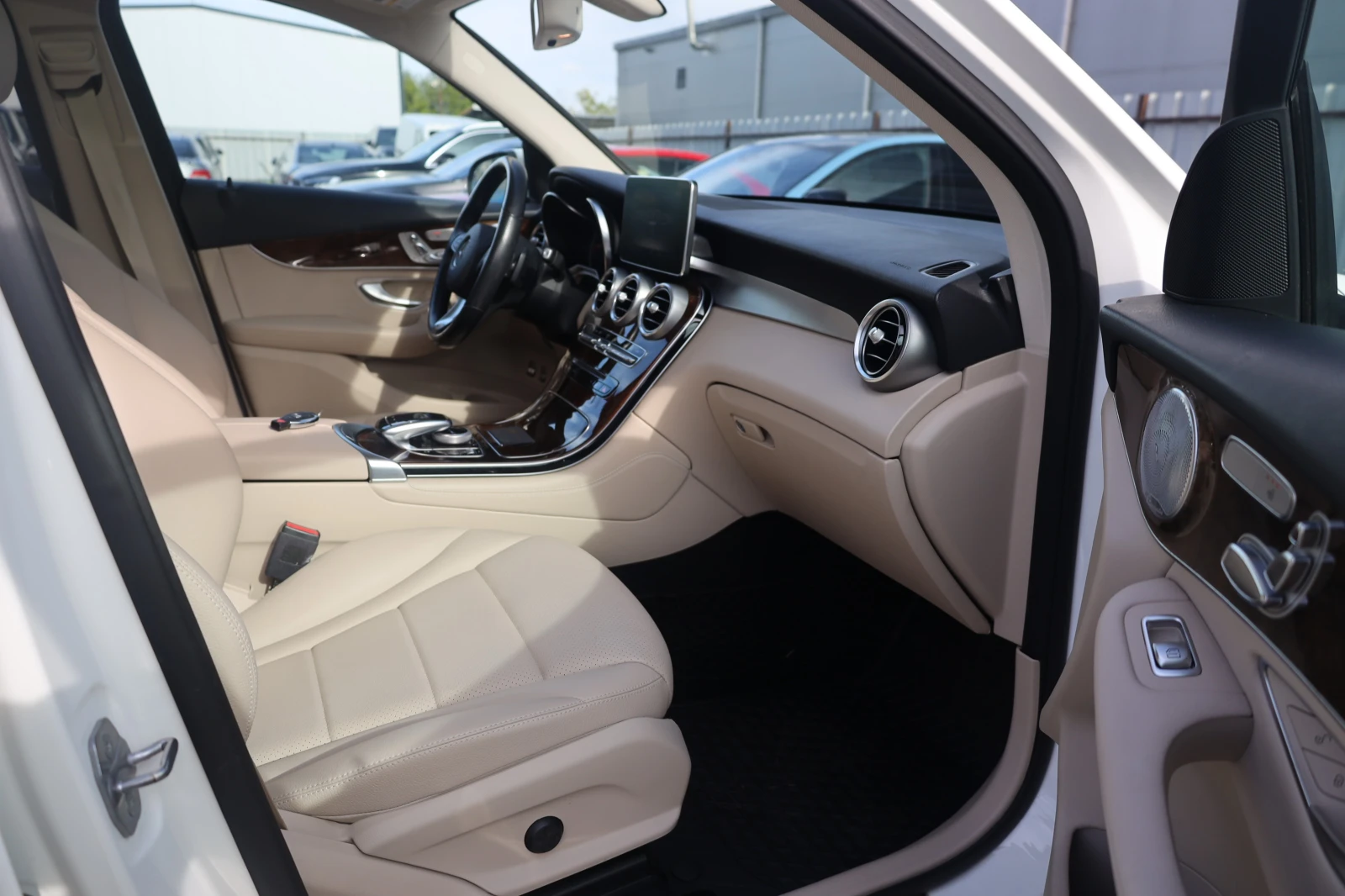 Mercedes-Benz GLC 350 e AMG 4M Plug-In KeyGO 360KAM BURM PANOSzH #iCar | Mobile.bg � ����������� 7
