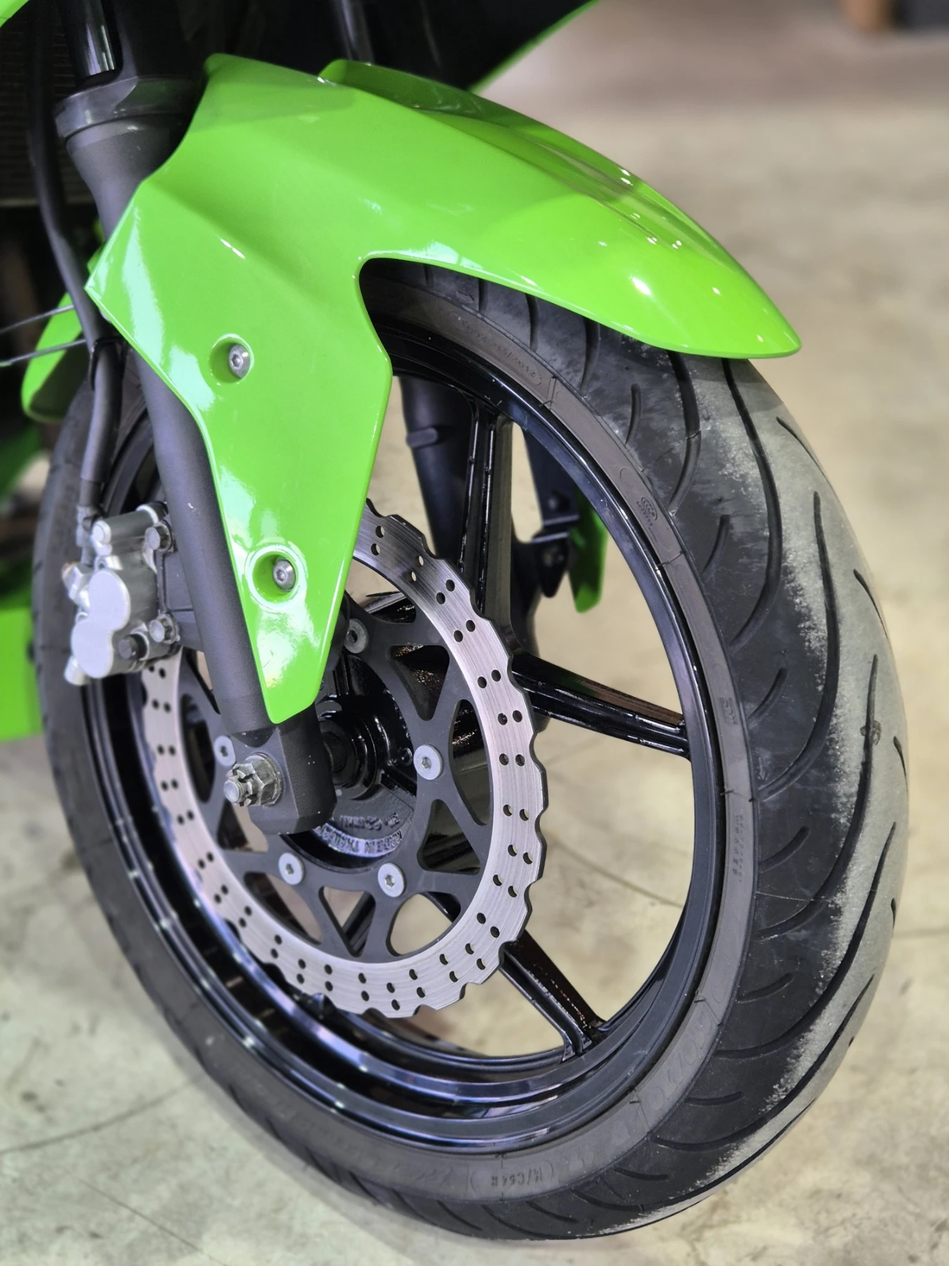 Kawasaki Ninja 250 R А2 категория!!НОВ ВНОС ОТ ШВЕЙЦАРИЯ!!!, снимка 16 - Мотоциклети и мототехника - 55235342