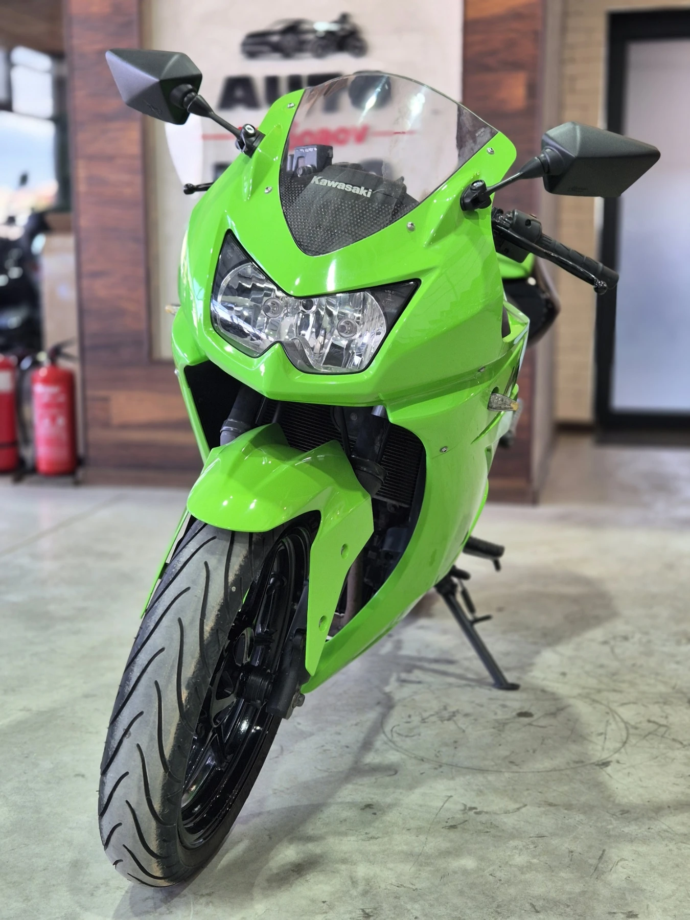 Kawasaki Ninja 250 R А2 категория!!НОВ ВНОС ОТ ШВЕЙЦАРИЯ!!!, снимка 8 - Мотоциклети и мототехника - 55235342