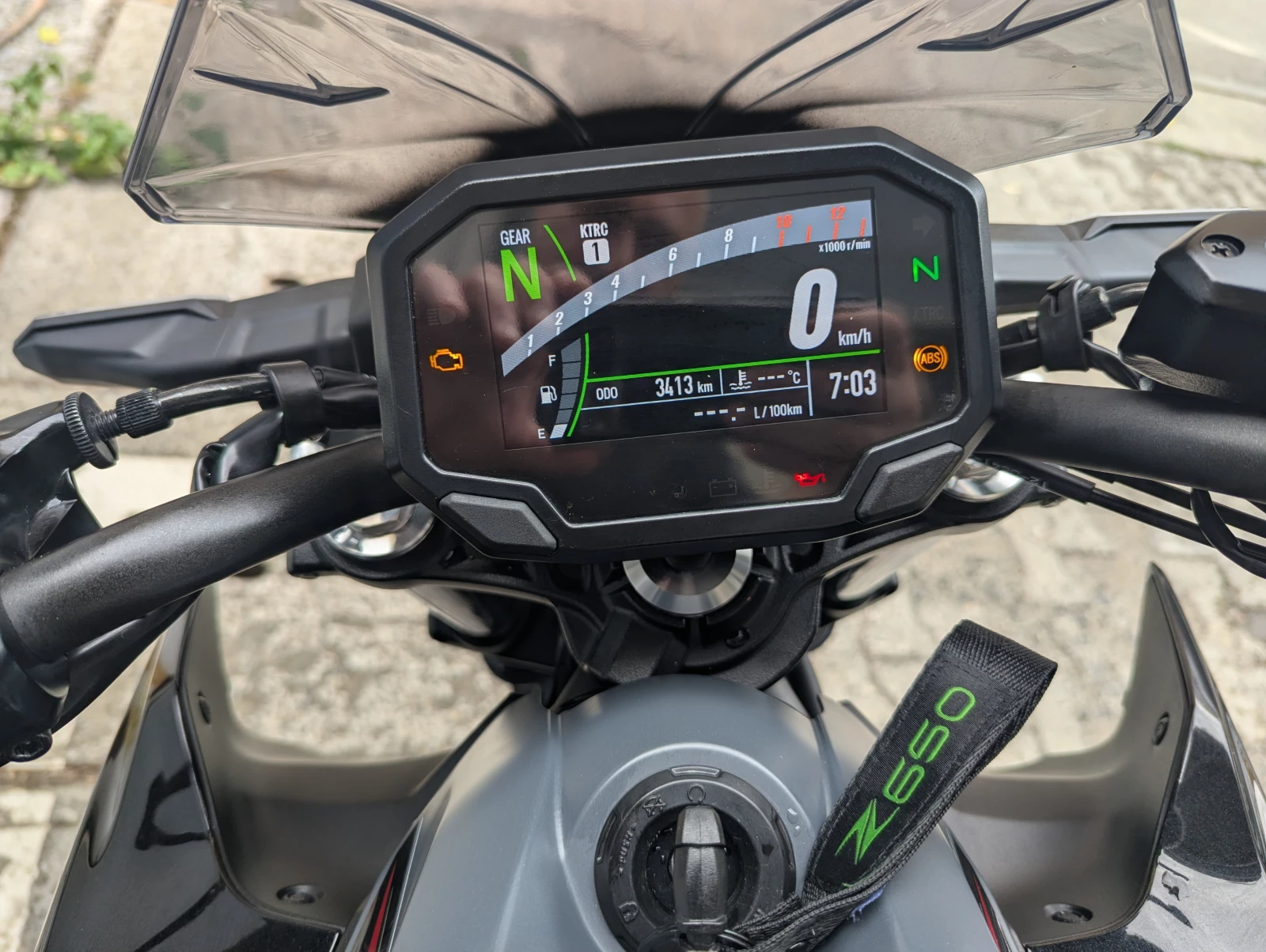 Kawasaki Z 650, снимка 9 - Мотоциклети и мототехника - 55443790