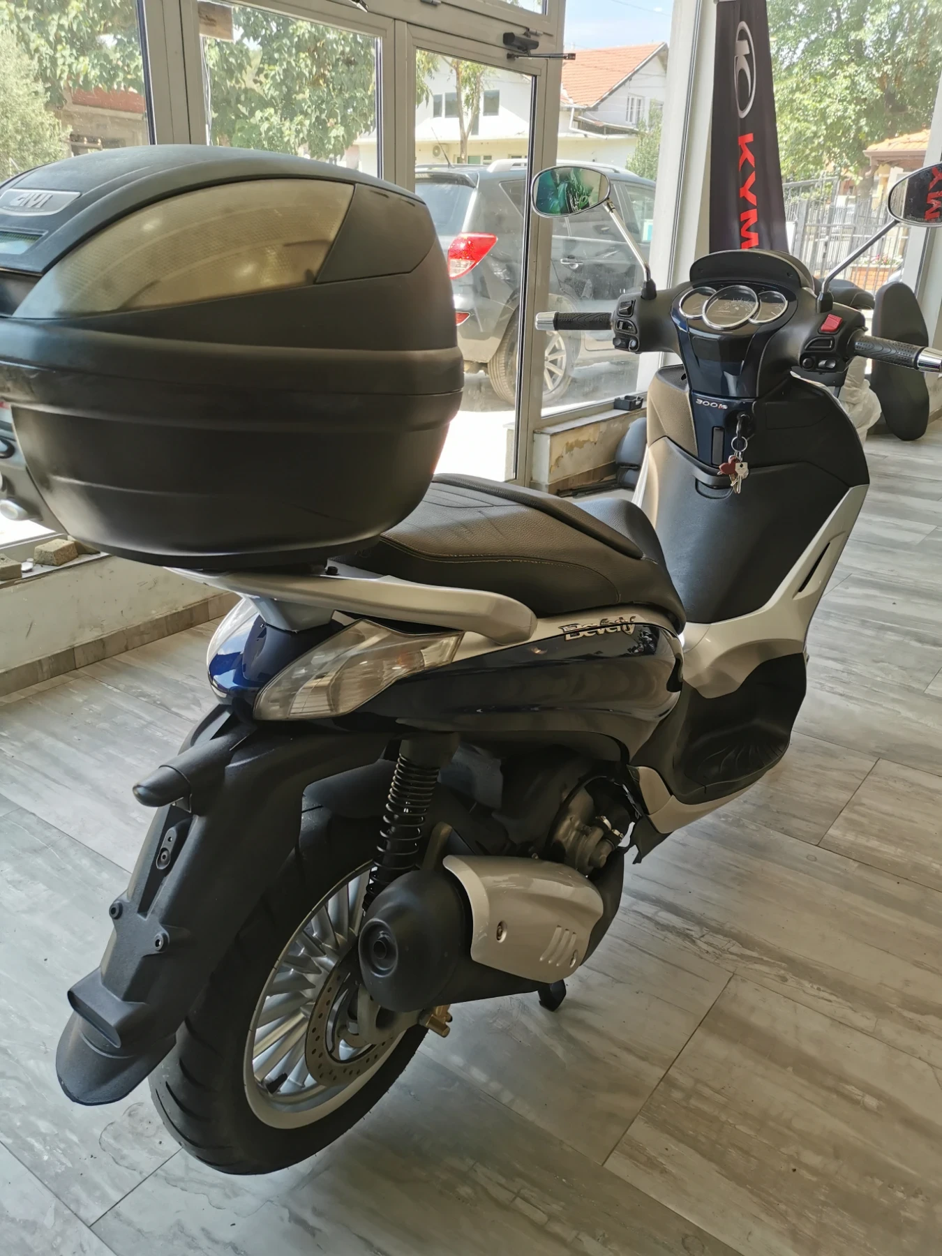 Piaggio Beverly 300i, снимка 6 - Мотоциклети и мототехника - 55444387