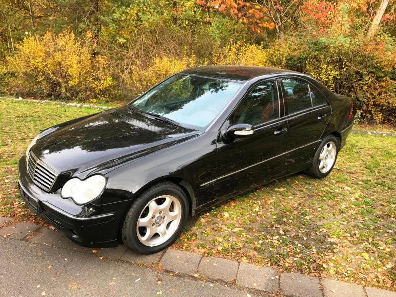 Двигател за Mercedes-Benz C 270, снимка 1 - Части - 22410852