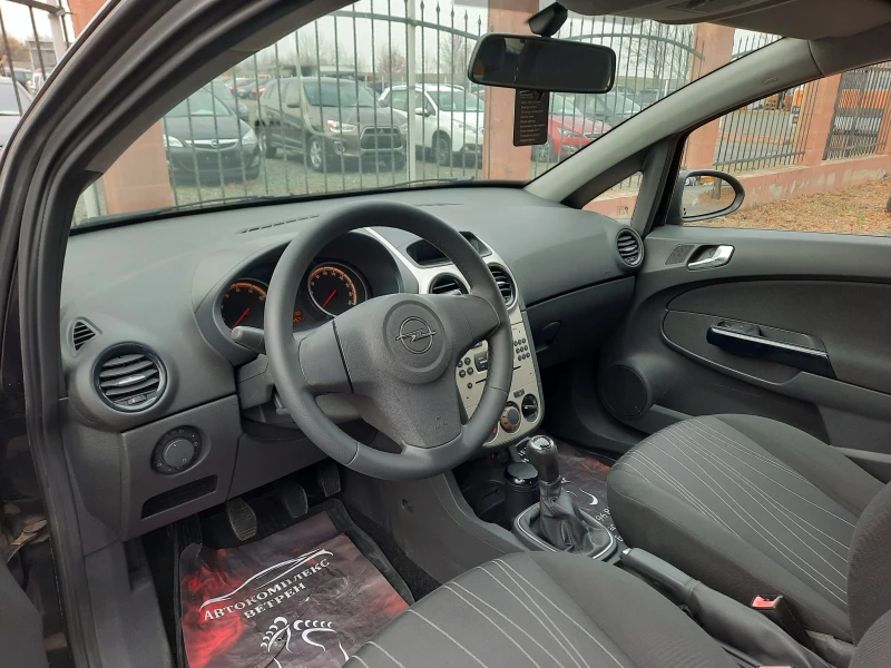 Opel Corsa 1.2i, снимка 7 - Автомобили и джипове - 48156546