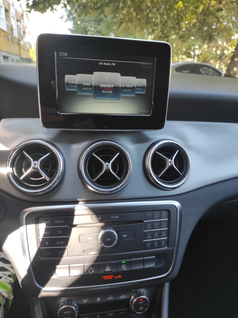 Mercedes-Benz CLA 250, снимка 9 - Автомобили и джипове - 50124313