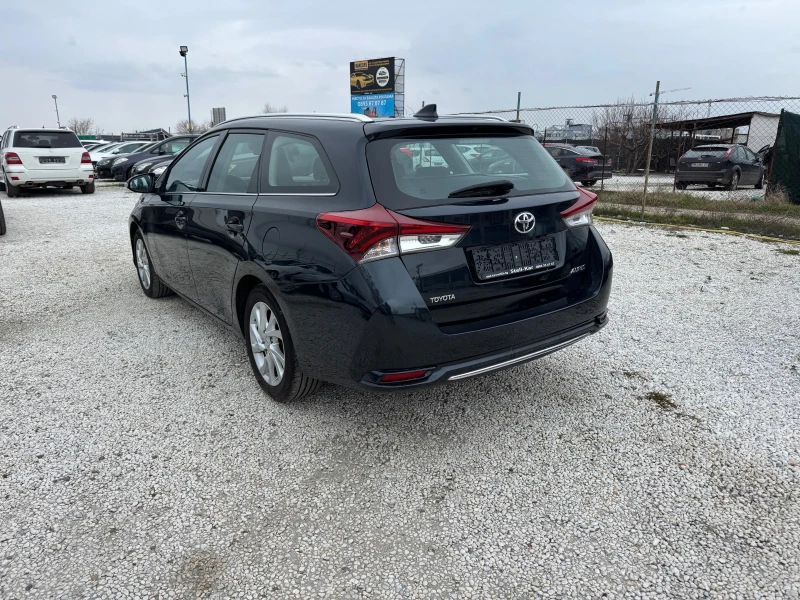 Toyota Auris 1.6D4D-FUUL PACK, снимка 4 - Автомобили и джипове - 52788323