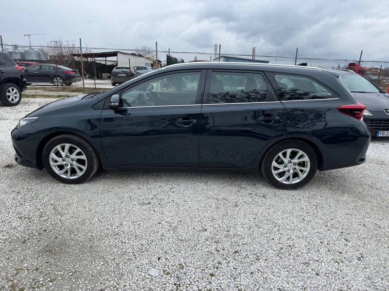 Toyota Auris 1.6D4D-FUUL PACK, снимка 5 - Автомобили и джипове - 52788323