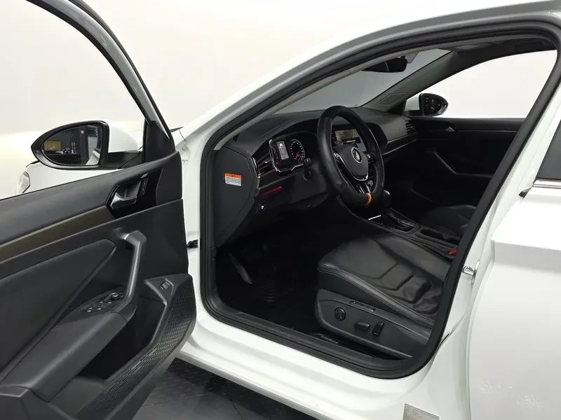 VW Jetta 7Th Generation 1.4 Tsi Premium, снимка 10 - Автомобили и джипове - 55087166