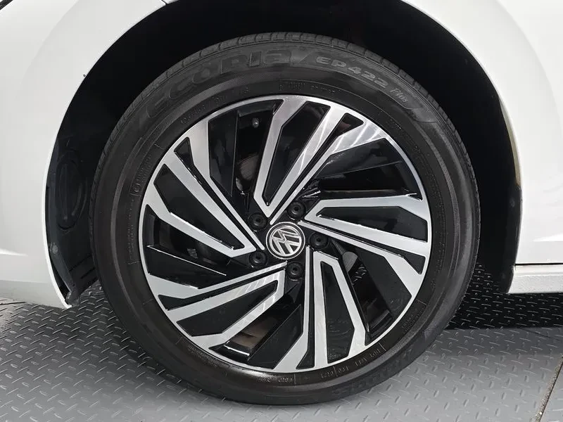 VW Jetta 7Th Generation 1.4 Tsi Premium, снимка 5 - Автомобили и джипове - 55087166