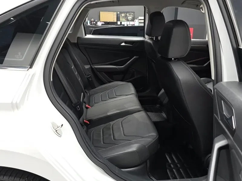 VW Jetta 7Th Generation 1.4 Tsi Premium, снимка 12 - Автомобили и джипове - 55087166