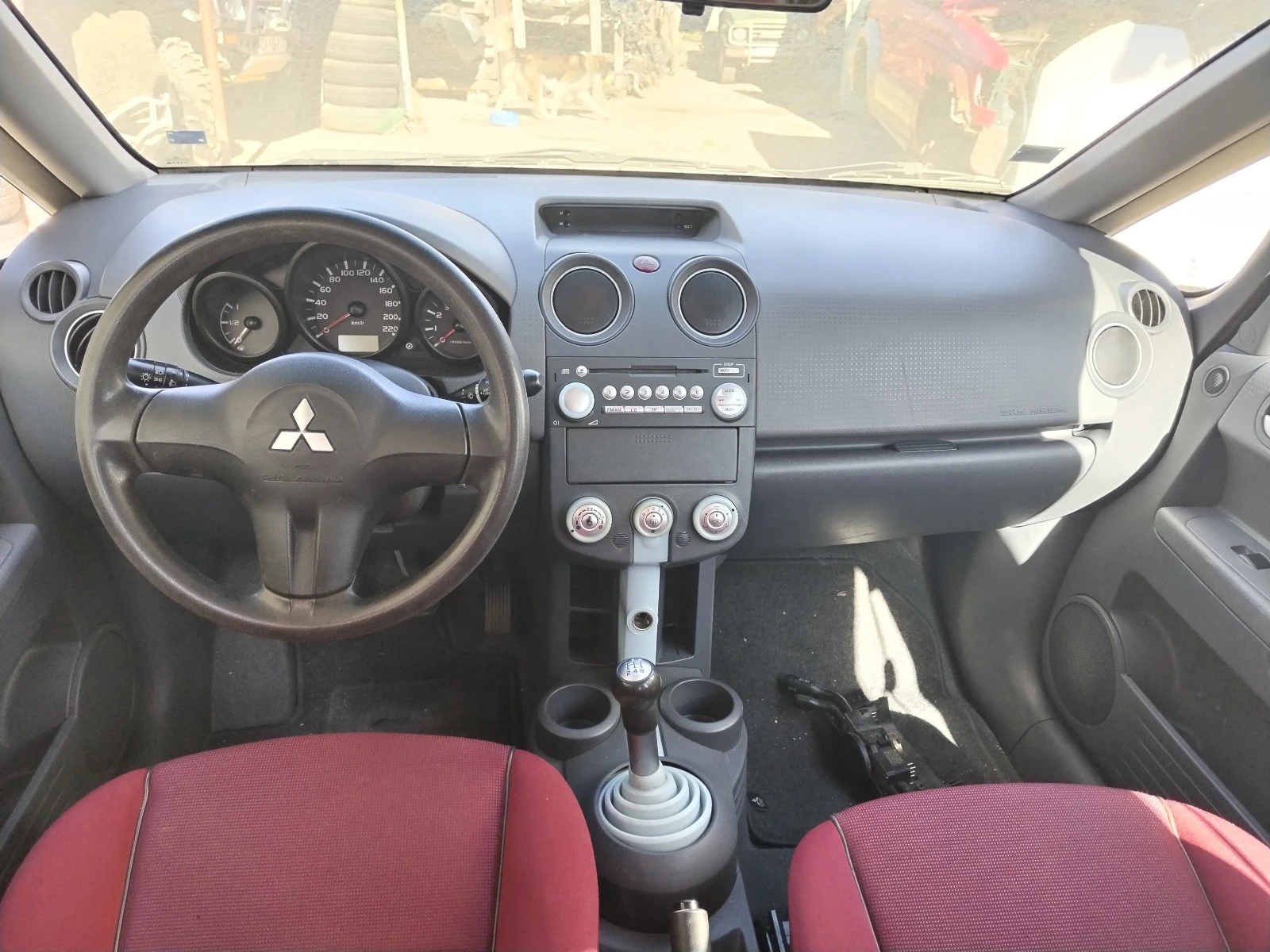 Mitsubishi Colt 1.1 - изображение 5