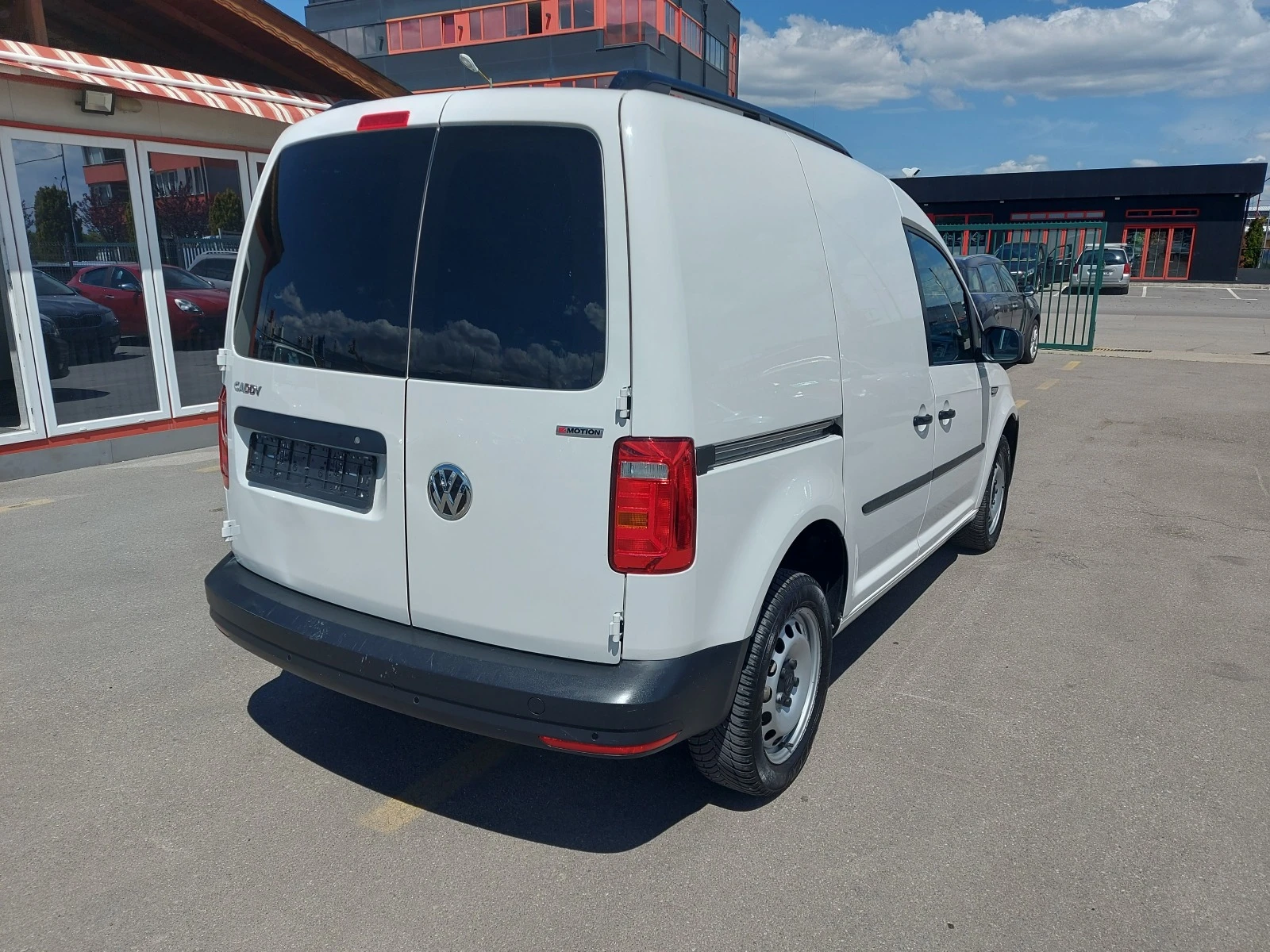 VW Caddy 2.0 TDI, 150 к.с., 4 MOTION - 4 х 4, АВТОМАТИК - изображение 7