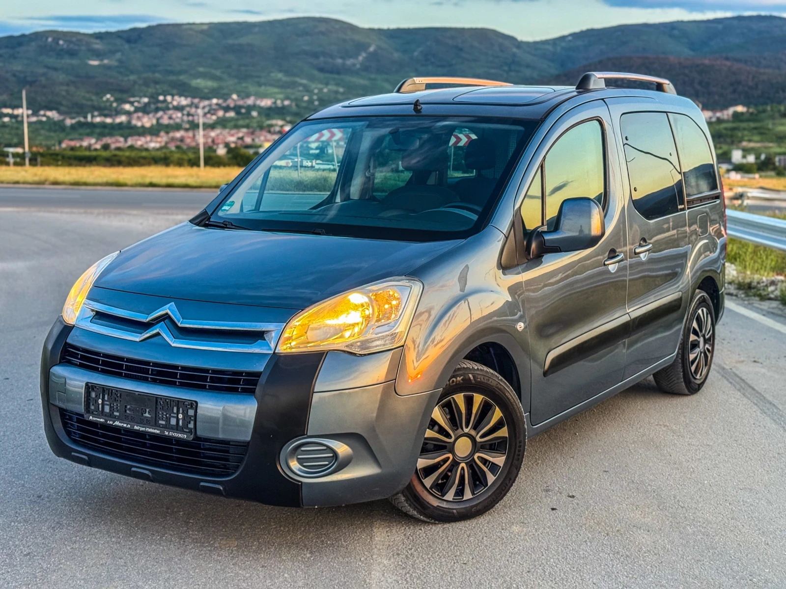 Citroen Berlingo 1.6HDI::90к.с.::ПАНОРАМА:: - изображение 3